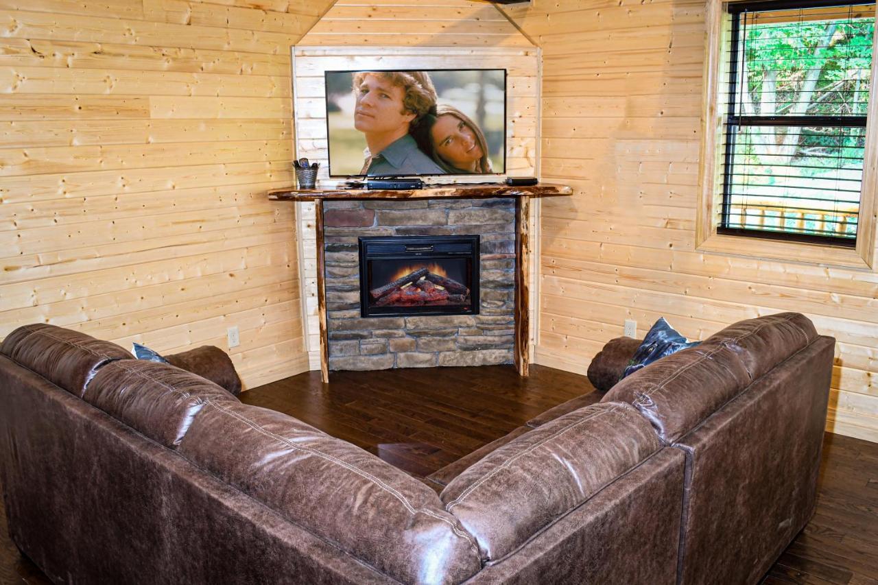 Gatlinburg - Honeymoon Hideawayヴィラ エクステリア 写真